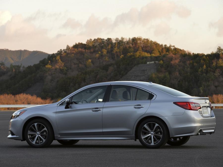  Subaru Legacy 2.5i 2015 года  (фото 11 из 21)